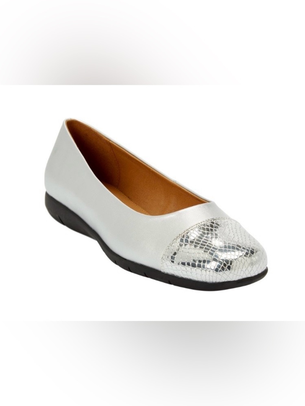 comfortview White Ballet Flat with Silver Metallic Toe Size 10 Wide